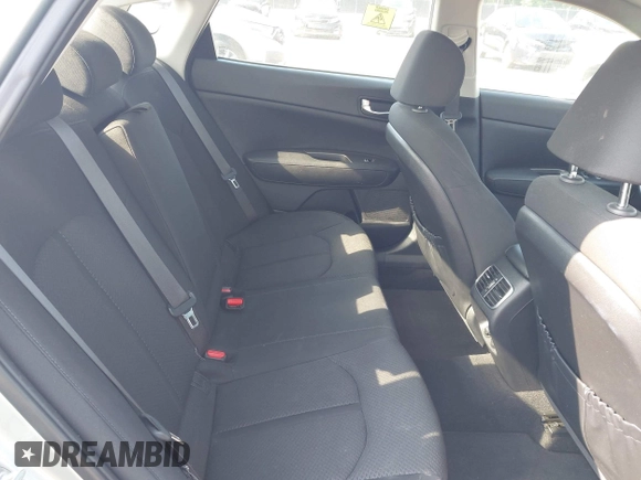 2017 Kia Optima z VIN KNAGT4LE2H5014899, wystawiony jako IAAI lot #42578989 z przebiegiem 110 363 mil mil oraz . Historia ofert i sprzedaży dostępna na DreamBid. Obrazek 8.