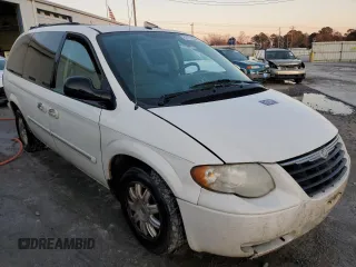 2007 Chrysler Town & Country LWB Touring with VIN 2A4GP54LX7R166984, listed as a Copart auction lot 87161504 with 301,005 mi miles and Salvage Title. Bid and sale history available at carsss.com. Image 4.