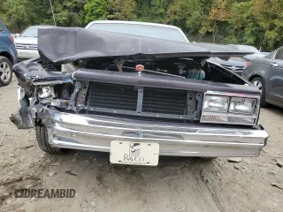 1986 Chevrolet El Camino z VIN 3GCCW80Z0GS918889, wystawiony jako Copart lot #72606654 z przebiegiem 71 067 mil mil oraz Szkody całkowita. Historia ofert i sprzedaży dostępna na DreamBid. Obrazek 5.
