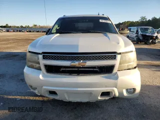 2010 Chevrolet Avalanche LTZ with VIN 3GNNCGE0XAG257069, listed as a Copart auction lot 45189615 with 206,377 mi miles and Salvage Title. Bid and sale history available at DreamBid. Image 5.