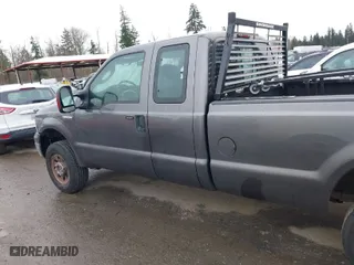 2006 Ford Super Duty F-250 XL with VIN 1FTSX21596EC13616, listed as a IAAI auction lot 41708407 with 193,990 mi miles. Bid and sale history available at carsss.com. Image 13.