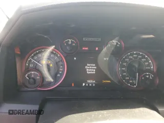 2017 Ram 1500 Rebel z VIN 1C6RR7YT3HS553611, wystawiony jako Copart lot #56063905 z przebiegiem 136 239 mil mil oraz Szkoda całkowita • Salvage title. Historia ofert i sprzedaży dostępna na DreamBid. Obrazek 9.