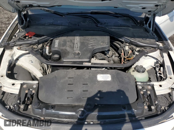 2013 BMW 3 Series 328i xDrive z VIN WBA3B5C52DF596210, wystawiony jako Copart lot #62370955 z przebiegiem 59 106 mil mil oraz Szkoda całkowita • Salvage title. Historia ofert i sprzedaży dostępna na DreamBid. Obrazek 11.