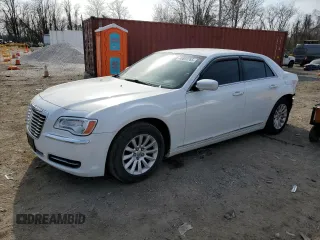 2013 Chrysler 300 with VIN 2C3CCAAG5DH551696, listed as a Copart auction lot 48659765 with 97,202 mi miles and Salvage Title. Bid and sale history available at carsss.com. Image 1.