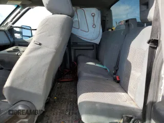 2014 Ford F-250 XL z VIN 1FT7X2B60EEB80260, wystawiony jako Copart lot #51664195 z przebiegiem 267 176 mil mil oraz Szkoda całkowita • Salvage title. Historia ofert i sprzedaży dostępna na DreamBid. Obrazek 10.