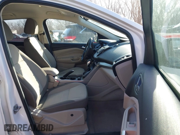 2013 Ford Escape SE with VIN 1FMCU9GXXDUB02618, listed as a IAAI auction lot 41734363 with 198,264 mi miles. Bid and sale history available at carsss.com. Image 5.
