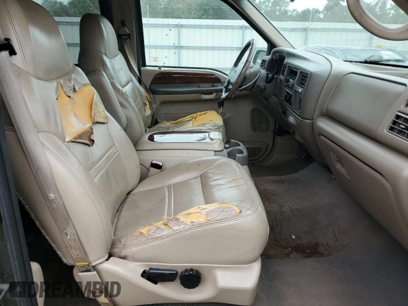 2000 Ford Excursion Limited with VIN 1FMNU42L5YEC60493, listed as a Copart auction lot 75021544 with 316,622 mi miles and Salvage title. Bid and sale history available at DreamBid. Image 7.