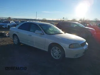 2003 Lincoln LS Sport z VIN 1LNHM87A83Y690960, wystawiony jako IAAI lot #39144766 z przebiegiem 146 252 mil mil oraz . Historia ofert i sprzedaży dostępna na DreamBid. Obrazek 1.
