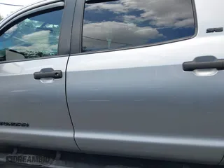 2016 Toyota Tundra 4WD Truck SR5 with VIN 5TFDW5F15GX554763, listed as a IAAI auction lot 42092776 with 141,522 mi miles. Bid and sale history available at carsss.com. Image 14.