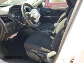 2020 Jeep Cherokee Latitude с VIN 1C4PJLCB7LD605866, выставлен на аукционе Copart как лот 59142455 с пробегом 95 872 миль миль и Списание • Salvage title. История ставок и продаж доступна на DreamBid. Изображение 7.