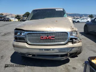 2000 GMC Yukon SLT with VIN 1GKEK13T2YJ131985, listed as a Copart auction lot 68952584 with 210,186 mi miles and Salvage Title. Bid and sale history available at carsss.com. Image 5.
