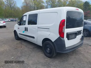 2017 Ram ProMaster City Cargo Tradesman z VIN ZFBERFAB5H6G52366, wystawiony jako IAAI lot #42147505 z przebiegiem 45 276 mil mil oraz . Historia ofert i sprzedaży dostępna na DreamBid. Obrazek 3.