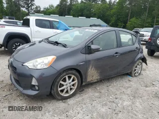 2013 Toyota Prius One z VIN JTDKDTB31D1047317, wystawiony jako Copart lot #59676295 z przebiegiem 120 068 mil mil oraz Czysty tytuł • Clean title. Historia ofert i sprzedaży dostępna na DreamBid. Obrazek 1.