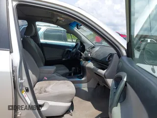 2007 Toyota RAV4 Limited с VIN JTMBK34V175024993, выставлен на аукционе IAAI как лот 42646261 с пробегом 292 141 миль миль и . История ставок и продаж доступна на DreamBid. Изображение 5.