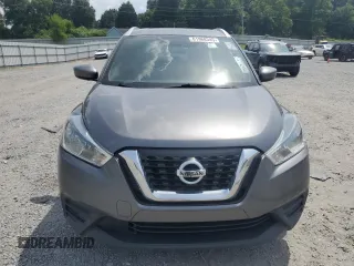 2018 Nissan Kicks S with VIN 3N1CP5CU0JL520047, listed as a Copart auction lot 61968345 with 133,447 mi miles and Clean title. Bid and sale history available at DreamBid. Image 5.
