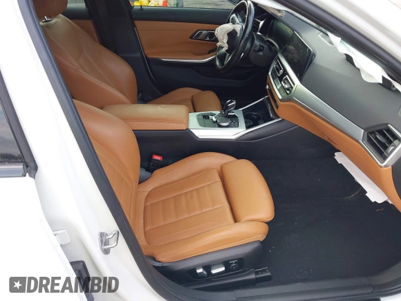 2021 BMW 3 Series M340i xDrive with VIN 3MW5U9J03M8B94898, listed as a IAAI auction lot 41611425 with 38,614 mi miles. Bid and sale history available at carsss.com. Image 5.