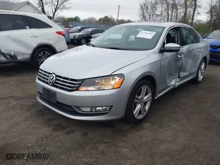 2015 Volkswagen Passat 2.0L TDI SEL Premium with VIN 1VWCV7A37FC054996, listed as a IAAI auction lot 41904980 with 122,312 mi miles. Bid and sale history available at carsss.com. Image 17.