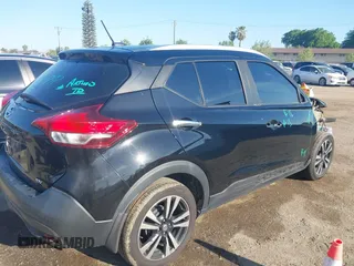 2019 Nissan Kicks S with VIN 3N1CP5CU5KL506114, listed as a IAAI auction lot 41999927 with 80,576 mi miles and . Bid and sale history available at carsss.com. Image 4.
