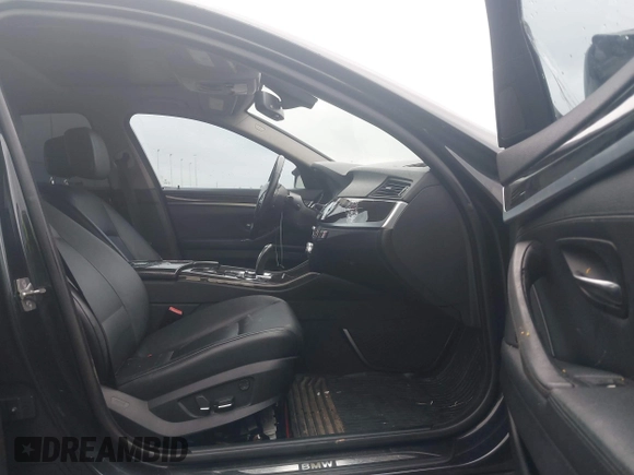 2012 BMW 5 Series 528i xDrive with VIN WBAXH5C56CDW04061, listed as a IAAI auction lot 42208237 with 382,835 mi miles and . Bid and sale history available at DreamBid. Image 5.
