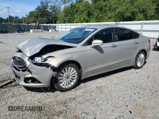 2015 Ford Fusion SE Hybrid with VIN 3FA6P0LU7FR102723, listed as a Copart auction lot 62334345 with 136,341 mi miles and Non repairable. Bid and sale history available at DreamBid. Image 1.