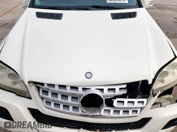 2011 Mercedes-Benz M 350 z VIN 4JGBB5GB2BA634586, wystawiony jako Copart lot #56959875 z przebiegiem 145 893 mil mil oraz Szkoda całkowita • Salvage title. Historia ofert i sprzedaży dostępna na DreamBid. Obrazek 12.
