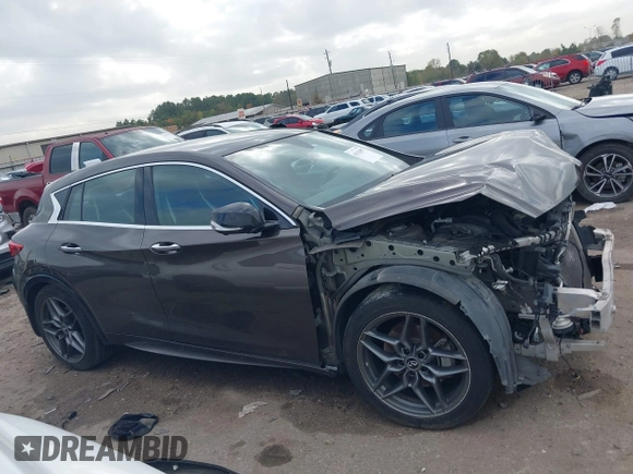 2017 Infiniti QX30 Sport with VIN SJKCH5CP8HA024092, listed as a IAAI auction lot 41113097 with 82,360 mi miles and . Bid and sale history available at DreamBid. Image 13.