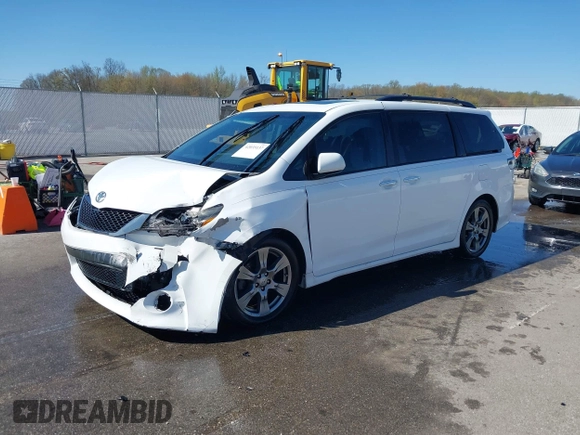 2017 Toyota Sienna SE with VIN 5TDXZ3DC8HS871148, listed as a IAAI auction lot 42035137 with 124,126 mi miles and . Bid and sale history available at DreamBid. Image 2.