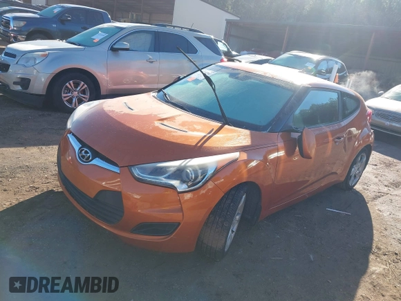 2013 Hyundai Veloster w/Gray Int with VIN KMHTC6AD3DU126193, listed as a IAAI auction lot 41251982 with 119,066 mi miles. Bid and sale history available at carsss.com. Image 6.