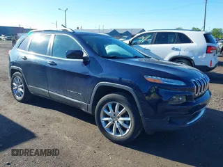 2016 Jeep Cherokee Limited z VIN 1C4PJMDB6GW199173, wystawiony jako IAAI lot #42336095 z przebiegiem 104 836 mil mil oraz . Historia ofert i sprzedaży dostępna na DreamBid. Obrazek 1.