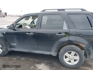 2008 Ford Escape Hybrid with VIN 1FMCU59H28KB66264, listed as a IAAI auction lot 41656399 with 259,238 mi miles. Bid and sale history available at carsss.com. Image 14.