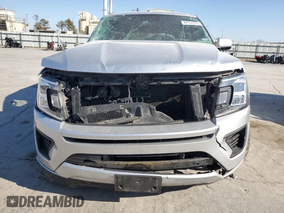 2019 Ford Expedition Max XLT with VIN 1FMJK1HT4KEA35533, listed as a Copart auction lot 42554395 with 145,345 mi miles and Salvage title. Bid and sale history available at DreamBid. Image 5.