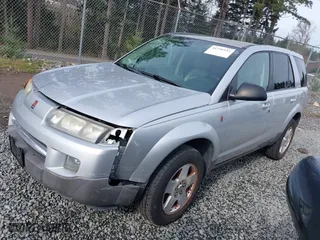 2004 Saturn VUE V6 with VIN 5GZCZ63424S857031, listed as a IAAI auction lot 41756123 with 126,475 mi miles. Bid and sale history available at carsss.com. Image 2.