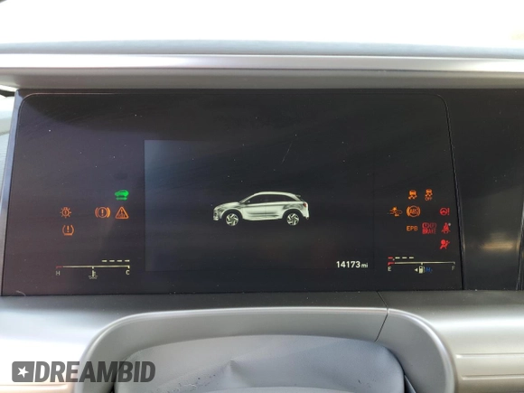 2021 Hyundai NEXO Limited z VIN KM8J84A61MU017049, wystawiony jako Copart lot #74327164 z przebiegiem 14 173 mil mil oraz Czysty tytuł • Clean title. Historia ofert i sprzedaży dostępna na DreamBid. Obrazek 9.