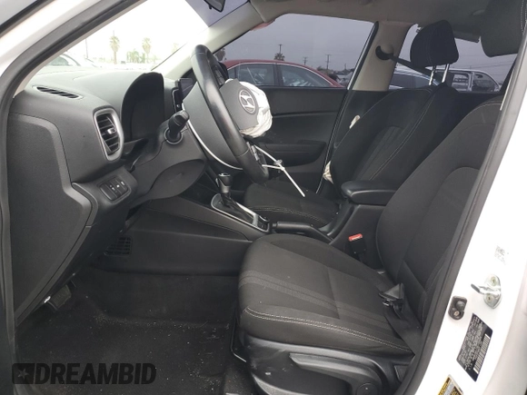 2022 Hyundai Venue SEL with VIN KMHRC8A37NU195404, listed as a Copart auction lot 50843045 with 37,736 mi miles and Salvage Title. Bid and sale history available at DreamBid. Image 7.