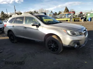 2018 Subaru Outback Premium z VIN 4S4BSAHC7J3256820, wystawiony jako Copart lot #89125935 z przebiegiem 130 673 mil mil oraz Szkoda całkowita • Salvage title. Historia ofert i sprzedaży dostępna na DreamBid. Obrazek 4.
