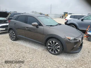 2019 Mazda CX-3 Touring z VIN JM1DKDC71K1408158, wystawiony jako Copart lot #50463675 z przebiegiem 95 578 mil mil oraz Czysty tytuł • Clean title. Historia ofert i sprzedaży dostępna na DreamBid. Obrazek 4.