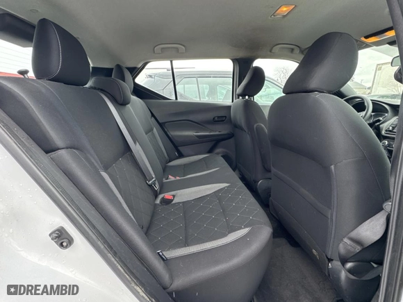 2020 Nissan Kicks S with VIN 3N1CP5BV6LL552157, listed as a Copart auction lot 50722815 with 150,701 mi miles and Salvage Title. Bid and sale history available at carsss.com. Image 6.