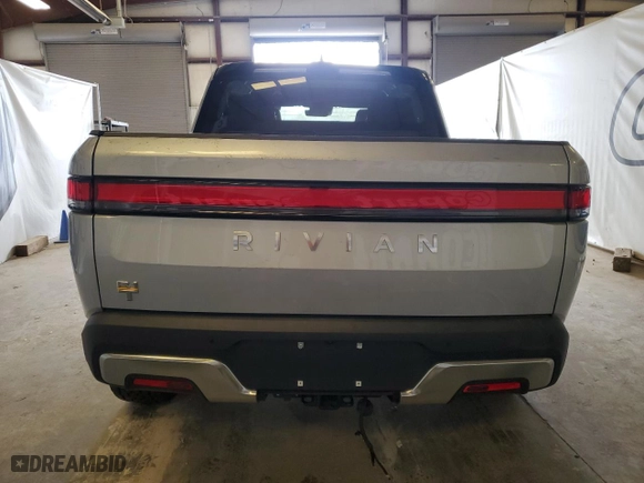 2022 Rivian R1T Launch Edition with VIN 7FCTGAAL7NN006406, listed as a Copart auction lot 49970755 with 1,517 mi miles and Clean Title. Bid and sale history available at carsss.com. Image 6.