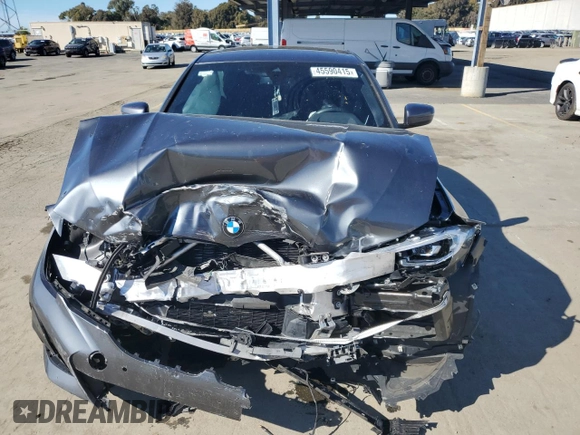 2022 BMW 3 Series 330i with VIN 3MW5R1J01N8C26963, listed as a Copart auction lot 45590415 with 37,441 mi miles and Salvage Title. Bid and sale history available at carsss.com. Image 5.