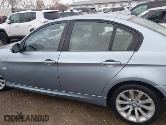 2011 BMW 3 Series 328i xDrive with VIN WBAPK7G53BNN69625, listed as a IAAI auction lot 41996331 with 199,392 mi miles and . Bid and sale history available at carsss.com. Image 15.