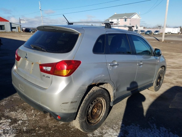 2014 Mitsubishi RVR SE with VIN 4A4AJ3AU5EE601413, listed as a Copart auction lot 80014824 with 323,561 mi miles and Salvage Title. Bid and sale history available at carsss.com. Image 3.