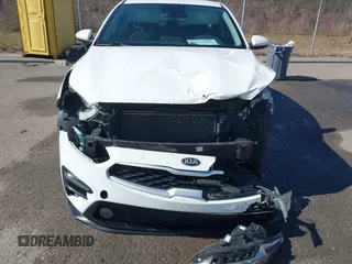 2021 Kia Forte LXS с VIN 3KPF24AD9ME312375, выставлен на аукционе IAAI как лот 41525460 с пробегом 64 280 миль миль и . История ставок и продаж доступна на DreamBid. Изображение 6.