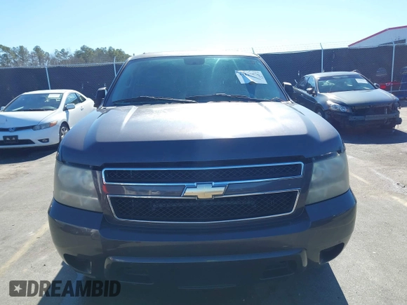 2010 Chevrolet Suburban LS with VIN 1GNUCHE07AR125498, listed as a IAAI auction lot 41427576 with 266,150 mi miles. Bid and sale history available at carsss.com. Image 12.