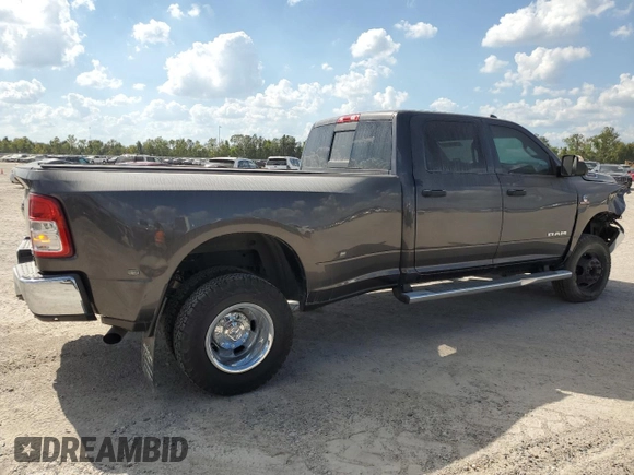 2020 Ram 3500 Tradesman with VIN 3C63RRGL8LG121583, listed as a Copart auction lot 76540914 with 82,935 mi miles and Salvage Title. Bid and sale history available at carsss.com. Image 3.