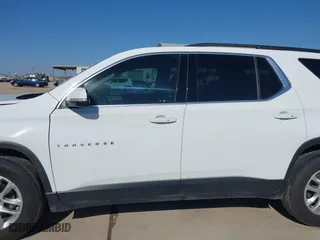 2020 Chevrolet Traverse LT Cloth with VIN 1GNERGKW2LJ152910, listed as a IAAI auction lot 41798723 with 81,295 mi miles. Bid and sale history available at carsss.com. Image 14.