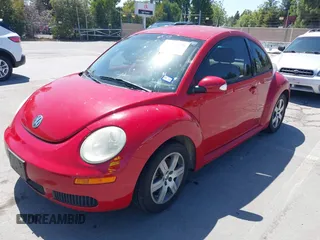 2006 Volkswagen Beetle z VIN 3VWPW31C66M410781, wystawiony jako IAAI lot #42357276 z przebiegiem 107 702 mil mil oraz . Historia ofert i sprzedaży dostępna na DreamBid. Obrazek 6.