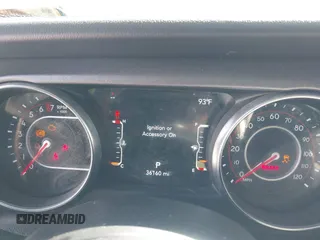 2022 Jeep Gladiator Mojave z VIN 1C6JJTEG0NL103523, wystawiony jako IAAI lot #41842011 z przebiegiem 36 160 mil mil oraz . Historia ofert i sprzedaży dostępna na DreamBid. Obrazek 16.