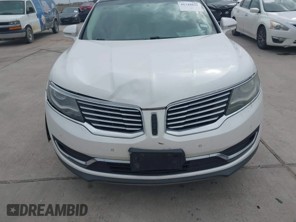 2016 Lincoln MKX Reserve with VIN 2LMPJ6LP8GBL33580, listed as a IAAI auction lot 41749632 with 100,579 mi miles. Bid and sale history available at carsss.com. Image 6.