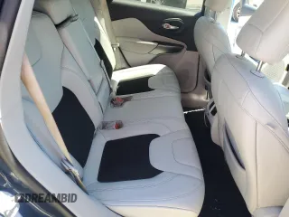 2020 Jeep Cherokee Latitude Plus z VIN 1C4PJMLB5LD510390, wystawiony jako Copart lot #60712105 z przebiegiem 108 003 mil mil oraz Szkoda całkowita • Salvage title. Historia ofert i sprzedaży dostępna na DreamBid. Obrazek 11.