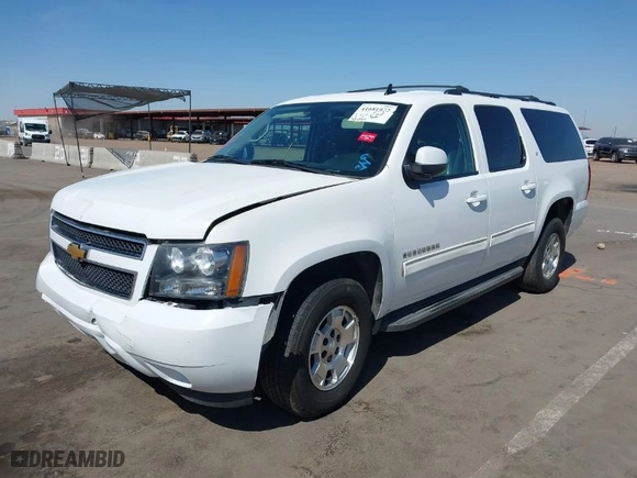 2014 Chevrolet Suburban LT with VIN 1GNSKJE75ER212434, listed as a IAAI auction lot 41681972 with 381,890 mi miles. Bid and sale history available at carsss.com. Image 2.